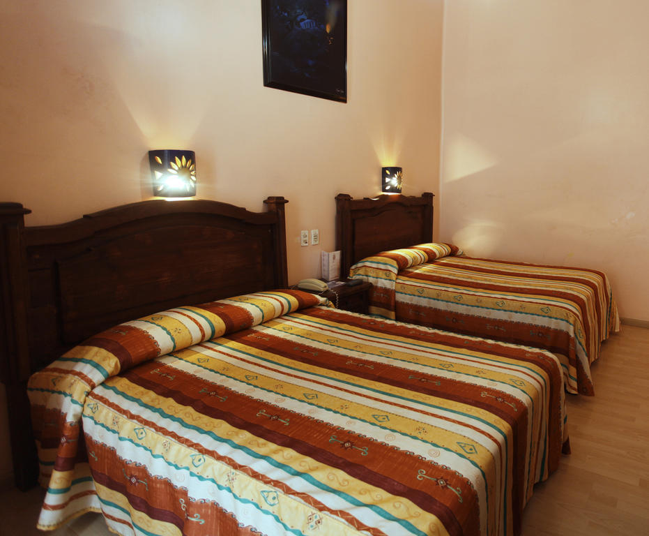 Hotel Imperial Puebla Phòng bức ảnh